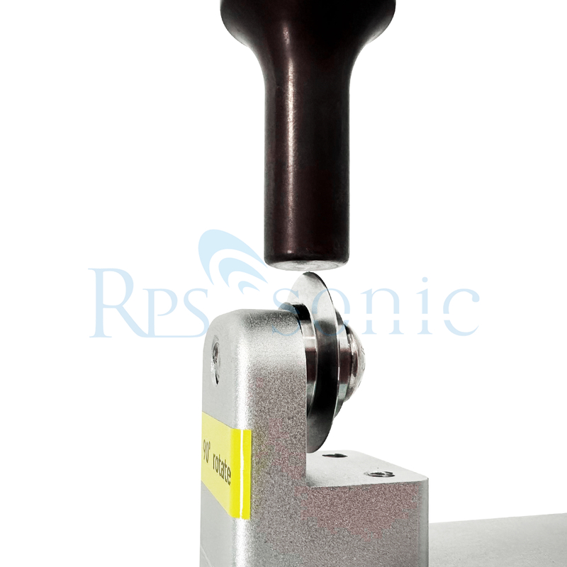Máquina de vedação e corte ultrassônica com máquina de cortar rodas para soldagem e corte de tecidos