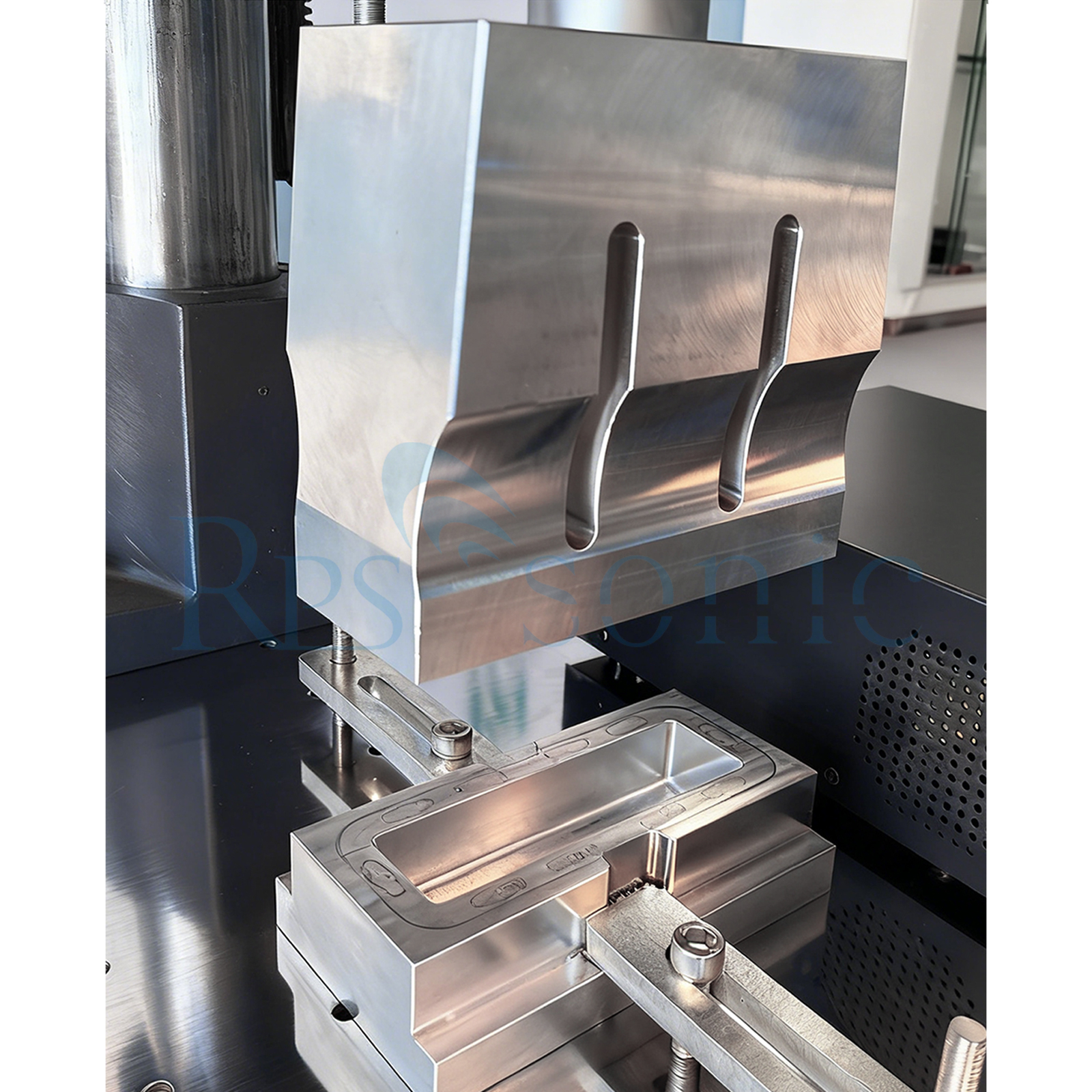 Máquina de solda ultrassônica de alta potência 15 Khz Máquina de solda de plástico HDPE Soldagem de caixa eletrônica